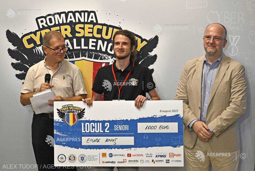 agerpres's tweet photo. #RoCSC22: 20 concurenţi vor participa în bootcampul de pregătire pentru campionatul european de securitate cibernetică https://t.co/gUoUVrpDwD https://t.co/eNJPmbFYv1
