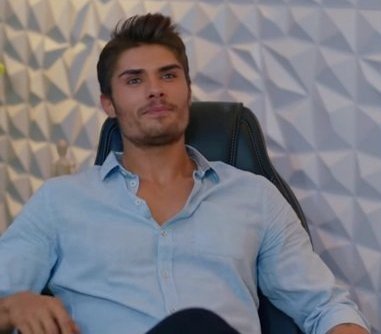 Gömlek çok yakışıyor 💙
<a href="/barismrtyagci/">Barış Murat Yağcı</a> #BarışMuratYağcı