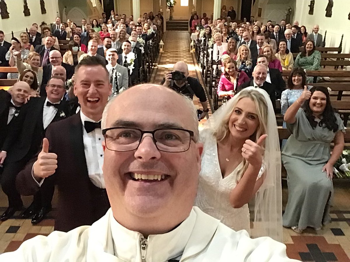 @revkatebottley  I know you love a wedding selfie! Heres a picture of me taking a selfie of the selfie! (Excuse the shine on the bald head!) 😂Congratulations Mr &amp; Mrs O Byrne! <a href="/OByrneIain/">Iain O'Byrne</a>