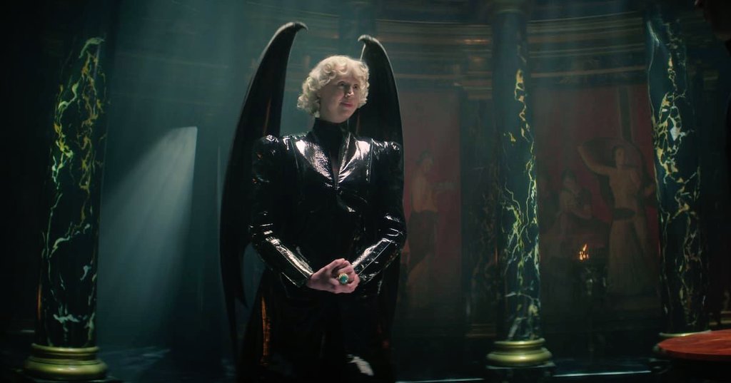 Spoiler ⚠️ The Sandman 
.
.
.
.
.

.

.

.

Lo superior de esta escena... En la serie por Dios!!!! <3

<a href="/neilhimself/">Neil Gaiman</a> thanks!!! This is so perfect!!

#TheSandman #TheSandmanNetflix #TheSandmanSpoilers #GwendolineChristie #lucifermorningstar