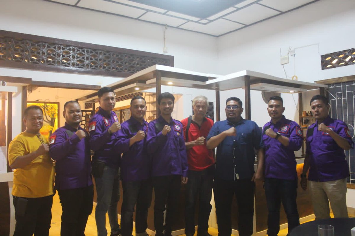 fsppar's tweet photo. Persiapan MUSCAB @fsppar @KabupatenKampar dihadiri oleh Sekretaris F SP Pariwisata @ProvinsiRiau Bapak Yosman Matondang dan Pengurus F SP Pariwisata @pekanbaru 
#muscab #pariwisatakampar #fsppar #fspparkampar #kampar #wisatakampar #spsi #kspsi #riau https://t.co/jjR3DvD3JA