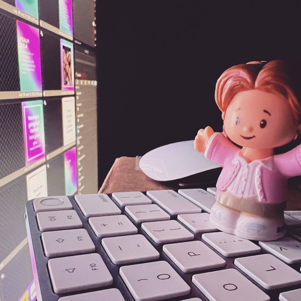 capii's tweet image. CG Ops always think their computers are old. "I don't want to say the other one was old, but its IP number was 1.” - Pamela Morgan Halpert #CG #ProPresenter #LiveProduction #Apple #PamBeesly #TheOffice