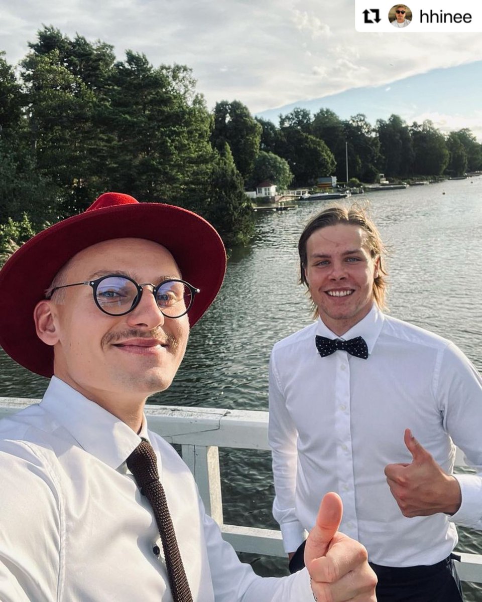 DallasStars's tweet photo. Summer on the Water 🛥

📸: https://t.co/OKfY5Q4HHl https://t.co/Hvvv1EJGdv
