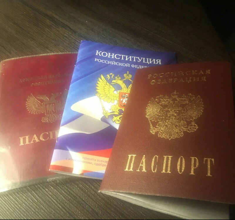 Дорогие мои, Россияне, в вашем полку прибыло!!!Мечты сбываются) Поздравляю себя, Гражданку России!