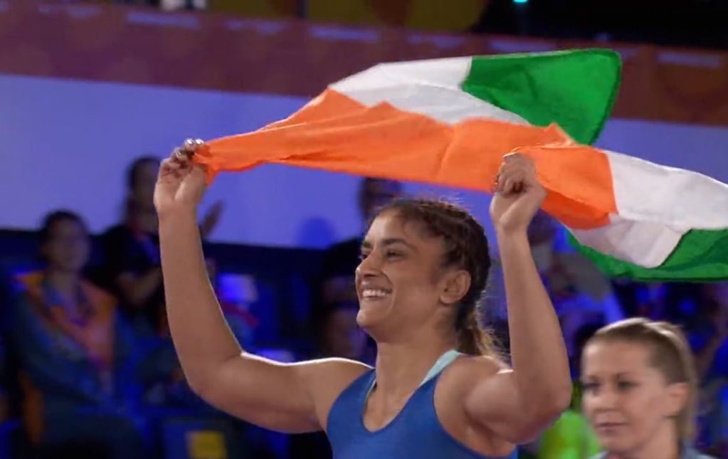 virendersehwag's tweet photo. A hattrick of Wrestling Gold 🥇 for India again with #VineshPhogat , the brilliant #RaviDahiya and  #NaveenKumar bringing glory to the nation. Congratulations to the champs. All eyes on the Hockey team. #CWG2022 https://t.co/3EOFN4Z3jc