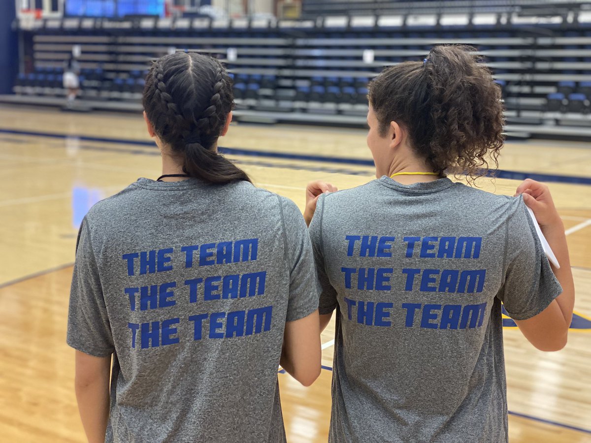 CoachK_DST's tweet photo. It’s a GREAT day to be GREAT! Happy Saturday! #UCSBEliteCamp #PlayersParadise #805Way https://t.co/uHw7Bzalqg