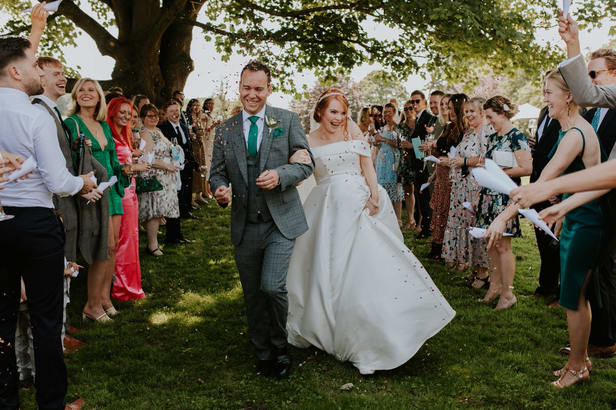 ON OUR BLOG// Mother of the bride dresses that aren't frumpy

The second most important wedding outfit (after the bride’s dress) the mother of the bride. You need a special dress: trendy, elegant and classy.

Find out more on our blog! (link ☝️) 

📷 @Maddiefarrisphotography