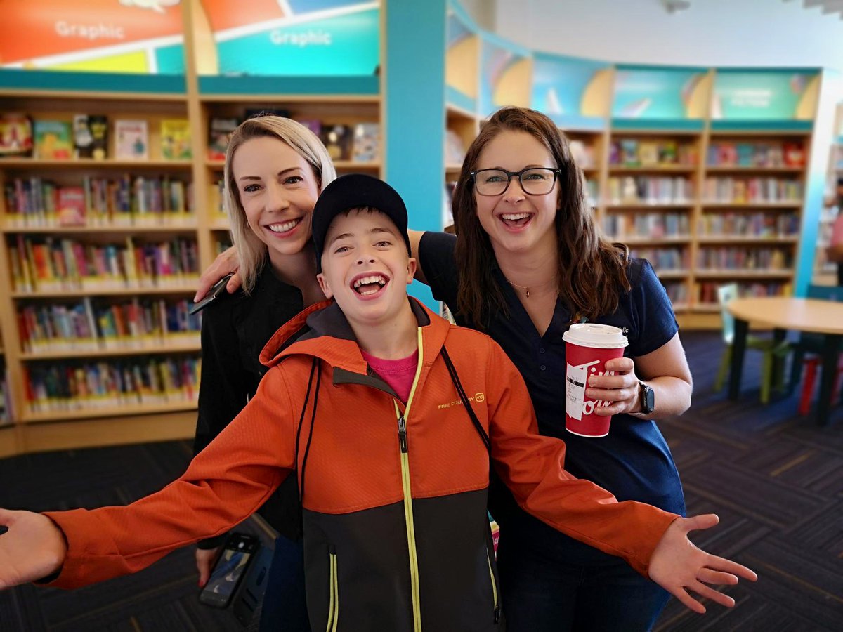 BPL_inthecity's tweet photo. Some staff photos from yesterday as we opened our new Holly Community Library! You can hardly tell we were excited 😆
#helloholly #barrie #barriepubliclibrary https://t.co/iz3sOYFwdK