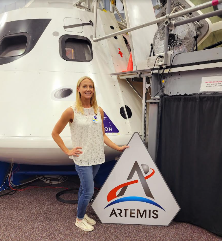 I recently spent the day at .@NASA_Johnson in #Houston for .@NASAArtemis #MediaDay. I’m excited to share with you .@NASA's first step in planning to go back to the #moon. 
#Artemis #ArtemisProgram #NASA #STEM 
whatsupsouthwest.com/2022/08/artemi…