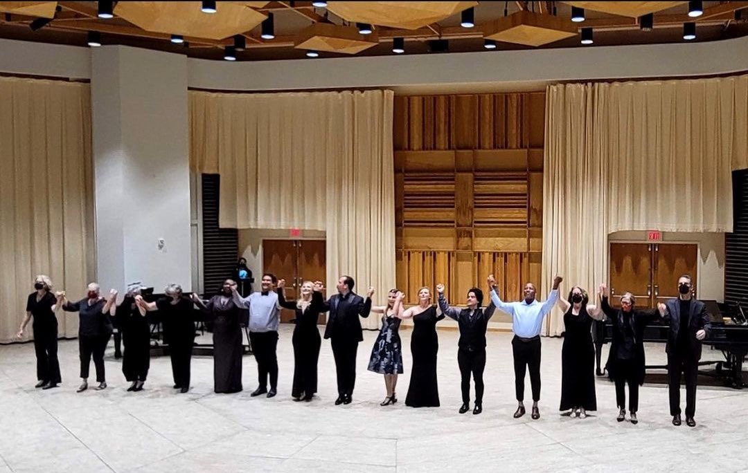 Love this group and loved this program! Congrats to all on a beautiful ‘Opera After Dark’ concert last night with Chautauqua Opera Company 🎶🌙 

Working on this project with all of you has been a highlight of this summer season ❤️