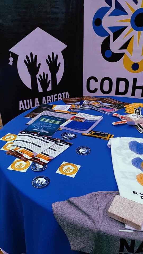 AulaAbiertaLA's tweet photo. #6Ago ¡Aula Abierta presente en el encuentro convocado por la #Redhez, en la Vereda del Lago! 🔥

Seguimos apostando por estos eventos de la sociedad civil, que promueven los Derechos Humanos y su justa defensa.❗

#EntrelazadosPorVos #JuventudyDerechos https://t.co/zQofVS7d5N