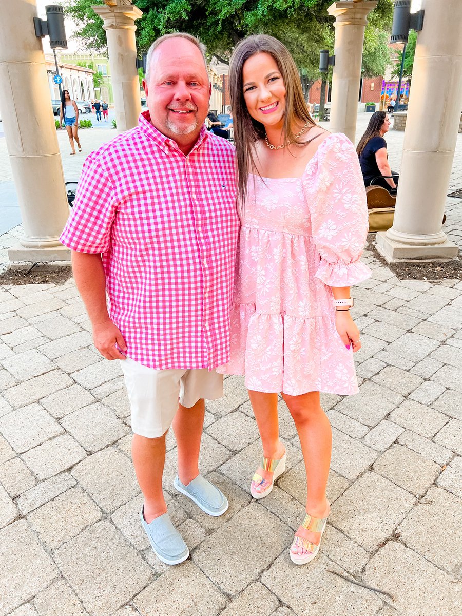 taylor_chilcoat's tweet photo. Happy birthday dad!! Love you so much and I’m so thankful for all that you do. Hope you’ve had any amazing day!! ❤️👍🏼 @MikeChilcoat https://t.co/aVUq4Jgd5x