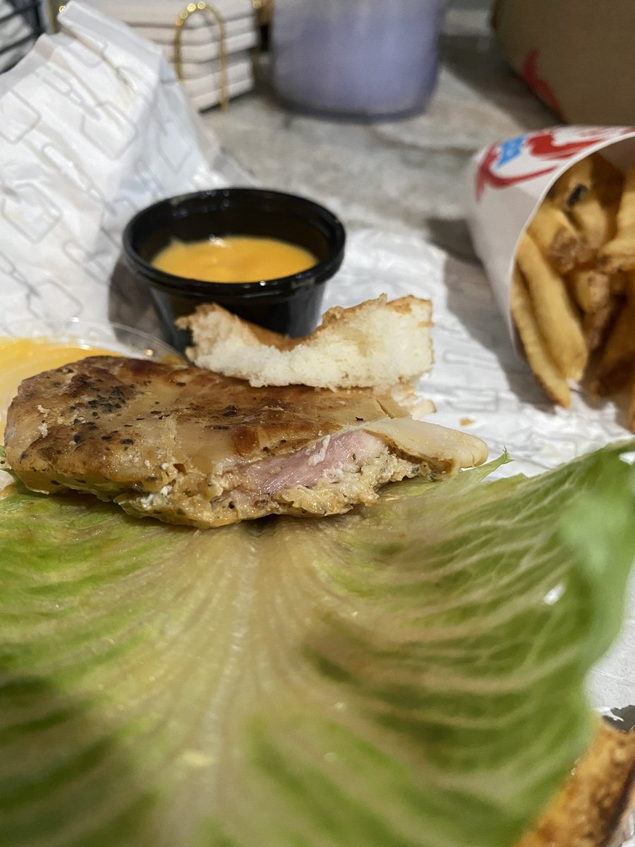 Simonesaxon's tweet photo. @Wendys do better #wendys #grilledchicken #yuck #salmonella https://t.co/iQwfcW1CGf