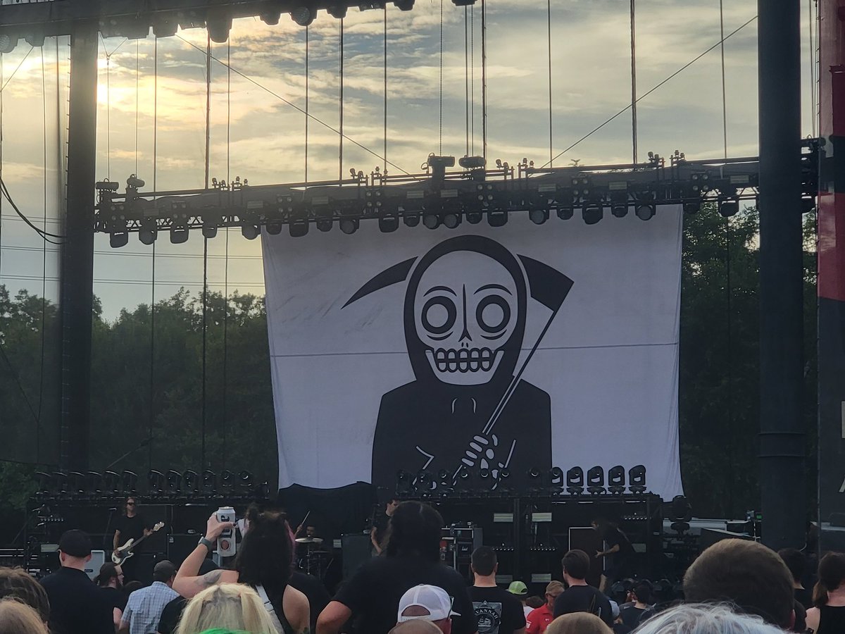 WarMachine282's tweet image. Senses Fail live in Raleigh NC