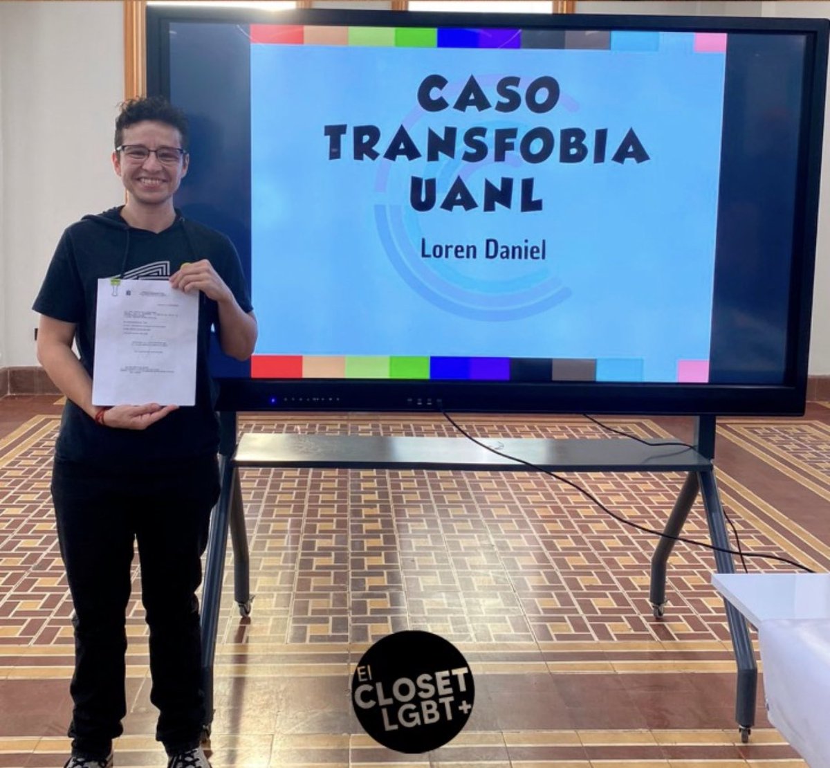 elclosetlgbt's tweet photo. ¡Histórico! Loren Daniel gana juicio laboral por discriminación contra UANL tras cuatro años de lucha 🏳️‍⚧️💖 #transfobiauanl https://t.co/jnUEC2CoJG