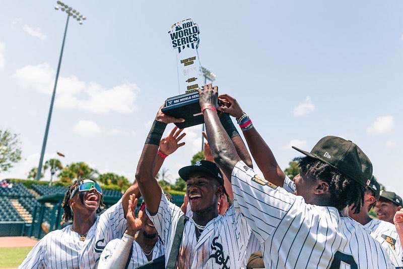 MLBRBI's tweet photo. Congratulations to the Chicago White Sox (Aces) RBI on winning the 2022 RBI World Series Sr. Division⚾️🏆 https://t.co/4VUXeSf8lX