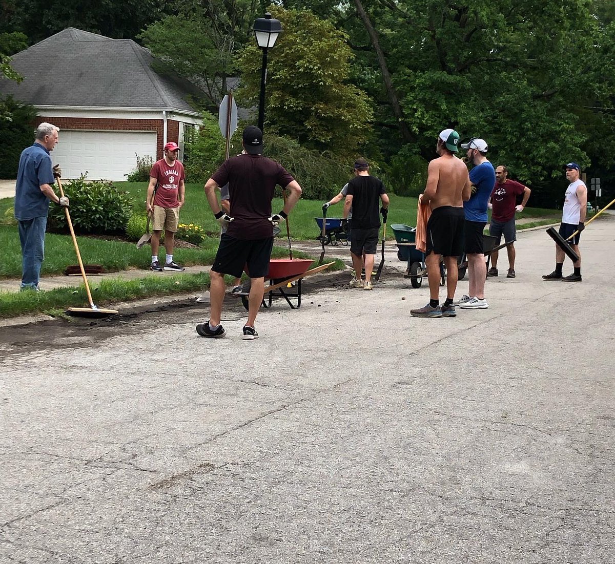 Jaysonparker's tweet photo. The Boys in the Hood came out in force to fill potholes since @IndyDPW can’t seem to find the time. I ❤️ The PC! @IndyMayorJoe #PickwickCommons https://t.co/Fz8OtudNga