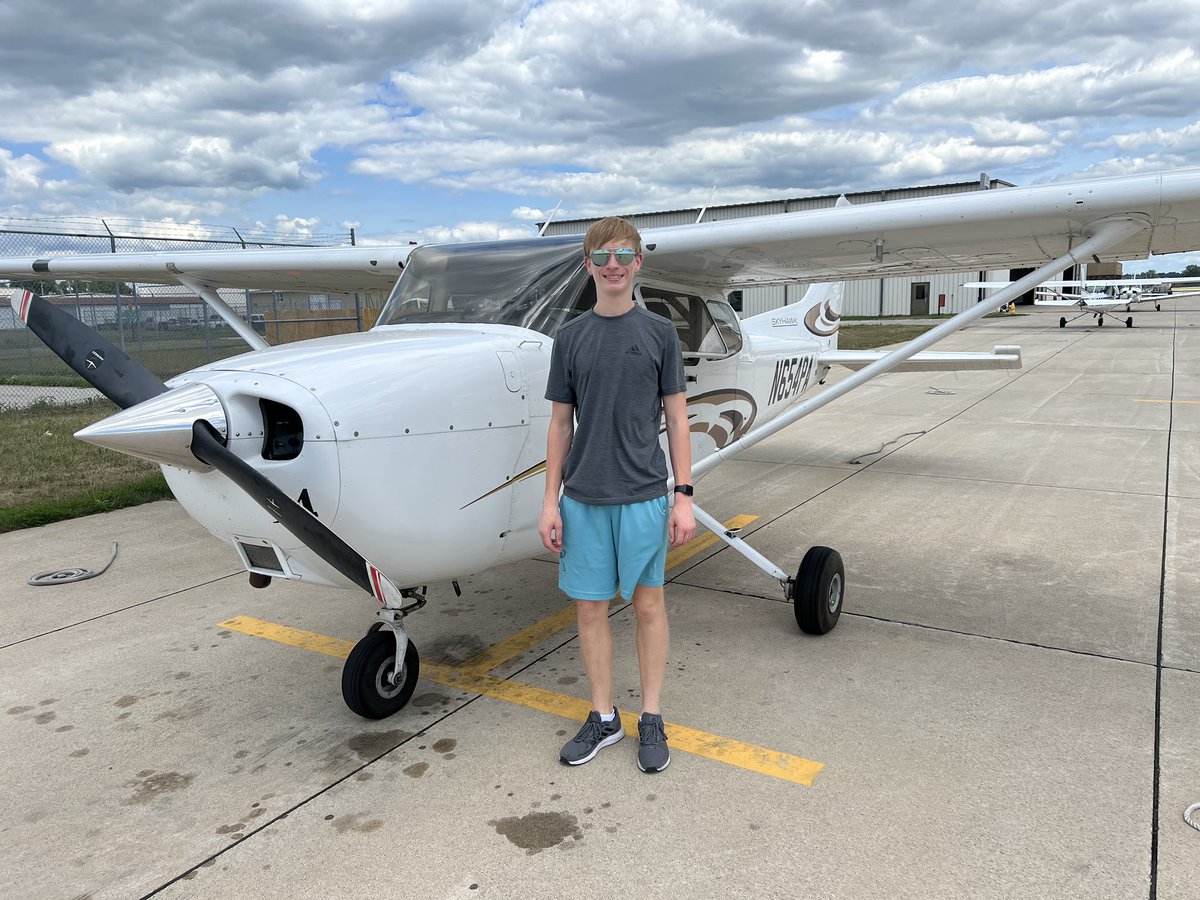 MajorZuber's tweet photo. Congratulations to Marquette MO-931 AFJROTC cadet, Zack Tracy, on his graduation from the CSAF Flight Academy. Zack not only earned his private pilot’s license, he placed first in his class winning the prestigious Ace Award. @MarquetteStangs #RockwoodProud https://t.co/ghGGotl4ic