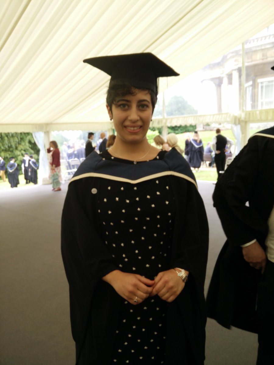 LinuxLady's tweet photo. @schulite This is one ex tutor of yours who would definitely like a photo of your doctoral graduation - only because I need to complete the set ;-) https://t.co/IBGyFFxJmH