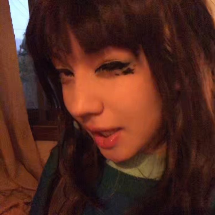 asi cmo q no es un pantallaso de un tiktok mío ejwkjesk
hola los kiero wink wink>_<