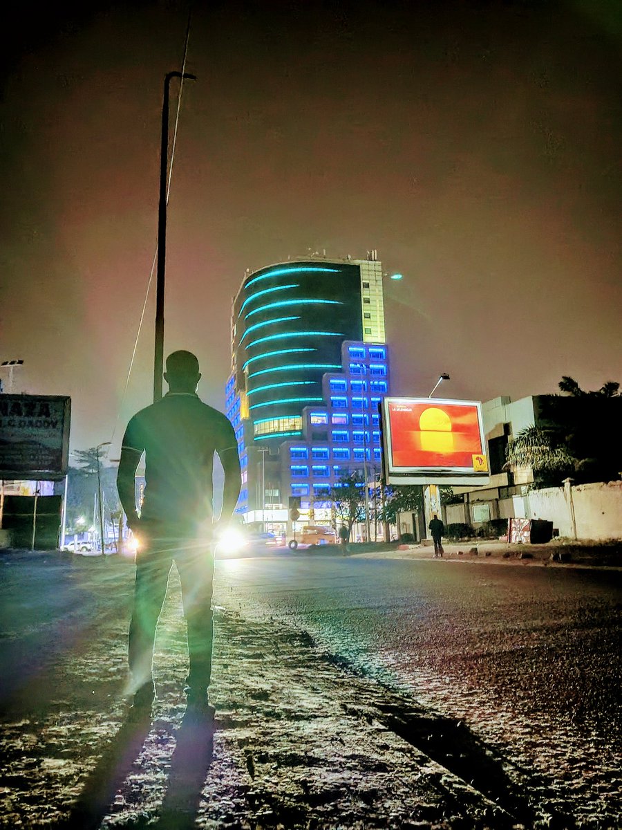 BlaiseIrenge04's tweet photo. A night view Somewhere in #Kinshasa || CrownTower ||
#photo_licht #nightlife #imagemagick #Congo #photography #Kinshasa @Twitter @AP_Africa @EverydayAfrica @acprdc_Officiel @KinshasaHotel #Towertown #townstar https://t.co/w3yGWUE1yY