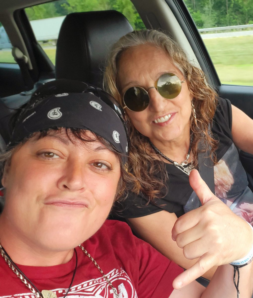 BreadofL1FE's tweet photo. On our way to be #Etheridge-ized. #CainPark #OneWayOutTour
#Summertime with @metheridge https://t.co/eNVRX8G32J