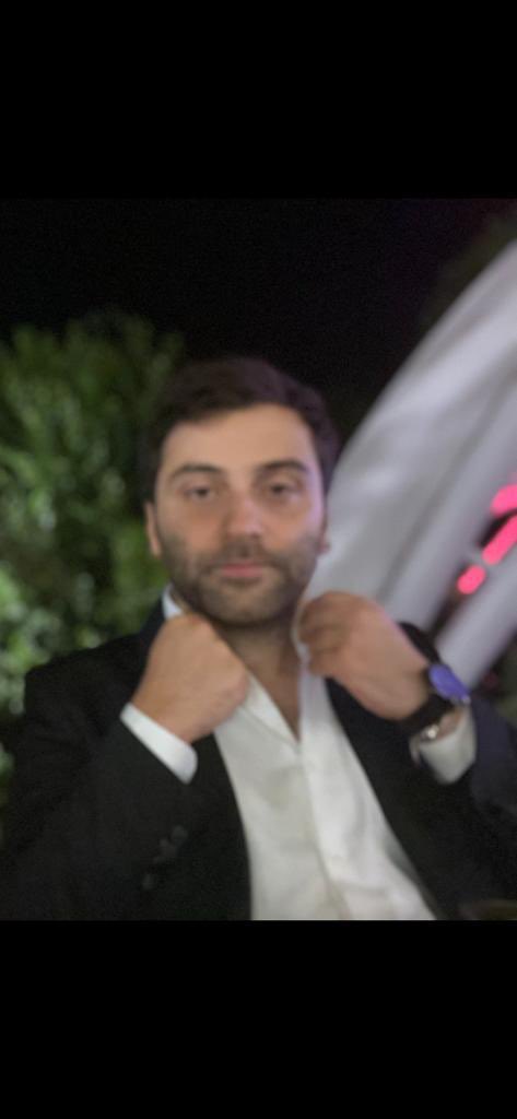 Oğlum büyü artık lan 
Bak baban yaşlandı 
Bu kadar intikamı kim alacak