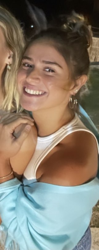 gercekten dupduru bir güzelliği var