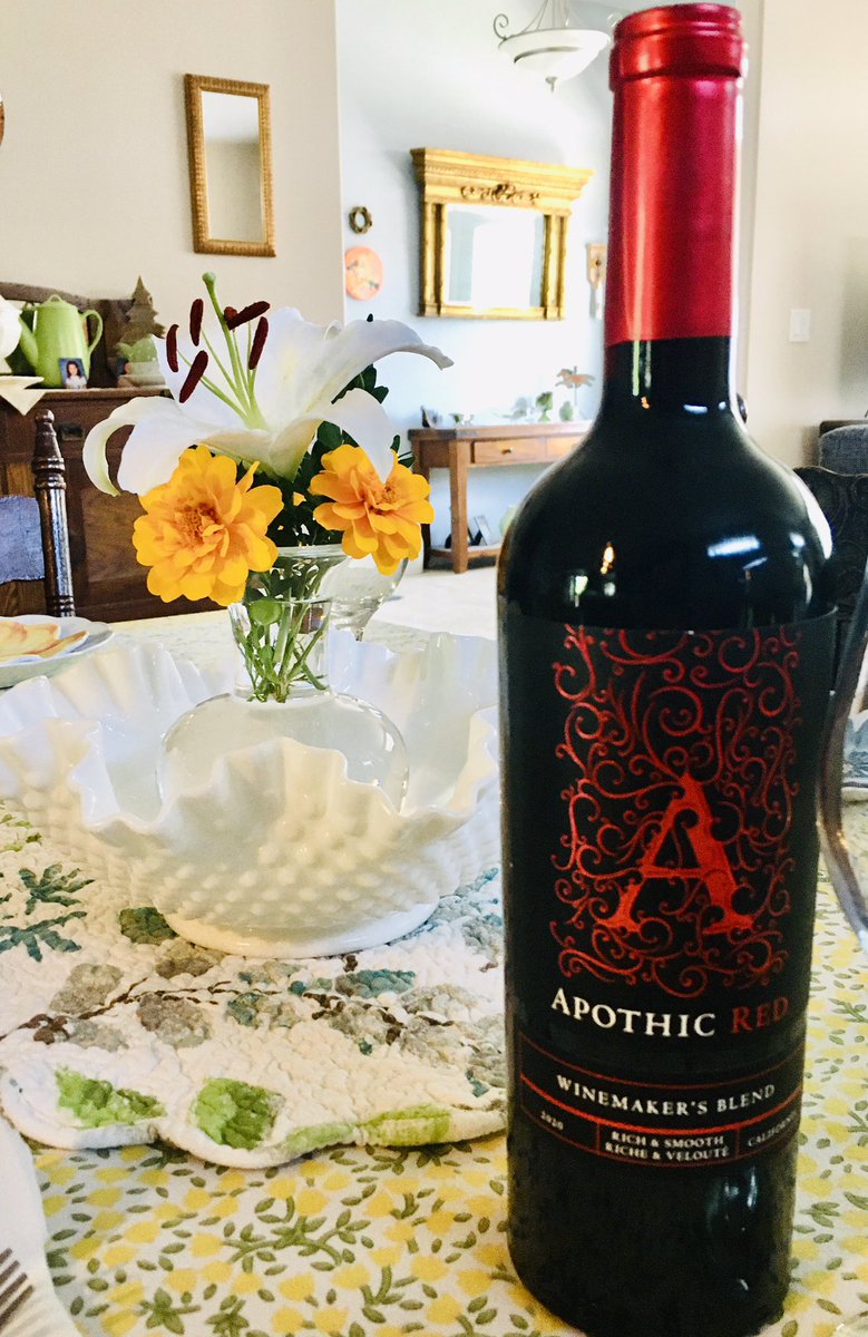 VisibleThink's tweet image. Yup people coming over, out comes the good stuff, if only I could find those fancy pot passers. Hey Jed! #apothic #friends #redwine