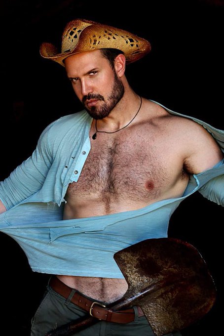 2 pic. Coming soon new photos of cowboy ! 
By https://t.co/XOze0MBaxV. Follow him for more information