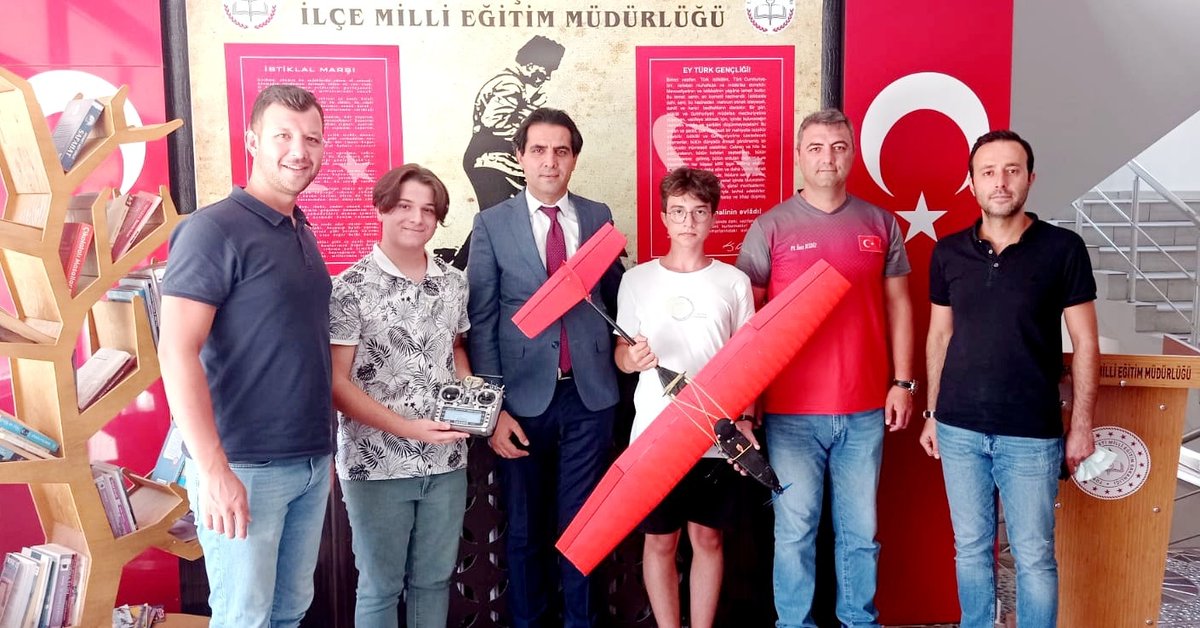 kesanmem22's tweet photo. ÖĞRENCİLERİMİZ ULUSAL BASINDA....
Finalde Bir Kez Daha Başarılar Dileriz....

https://t.co/HI35f5dyBt

https://t.co/Q2vWBL4lPm

https://t.co/0JpL8gOB26

https://t.co/O7qfDufLLC
@tcmeb @edirne_valiligi @Dr_Onderarpaci @Edirne_MEM @saz_ilhan @BatiKesan https://t.co/lT0EQ8c03w