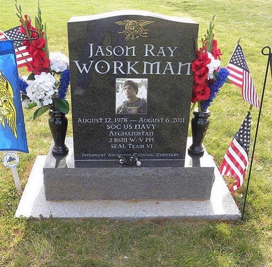 op_hawkeye's tweet photo. 8.6.2011 ~ Chief Petty Officer Jason Workman πΊπΈ
#OpHawkeyeRemembers #JasonWorkman #SEALTeamTWO #DEVGRU #BronzeStars (2) #PurpleHeart #Extortion17 #LLTB
π https://t.co/hgMh7hvE9q
π https://t.co/aqskr08N0P
π https://t.co/0TD07sSipR
π https://t.co/qAnzzUlkKv https://t.co/kWod6Dg31M