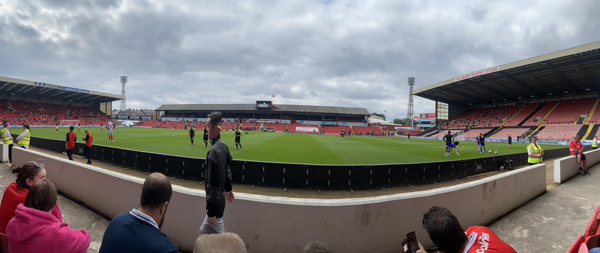 That is Ethan squinting in the sun not hating the smell of a pure Yorkshire team, promise. #COYR I enjoyed today a lot, some new players with promise; 50 minutes we were by far the better team. #LeagueOne is ok this season!