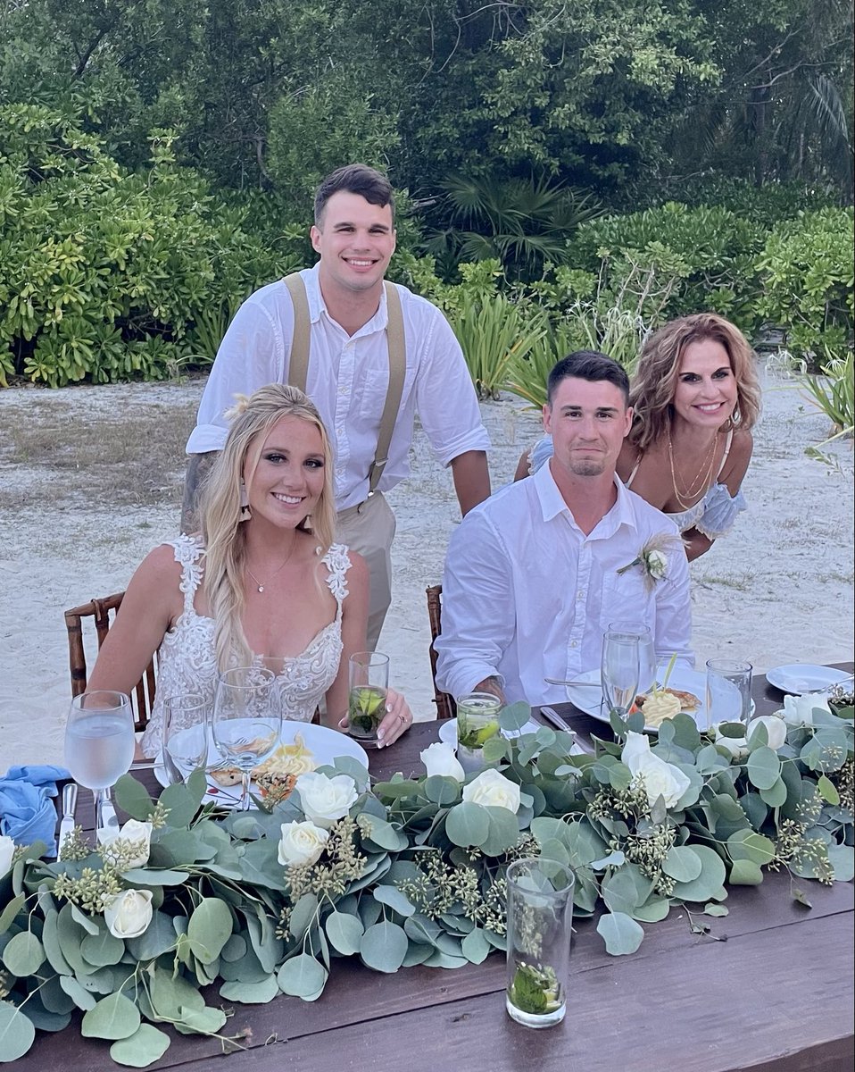 stpowell87's tweet photo. Happy anniversary ⁦@Isaiahn9⁩ Isaiahn and Brittni! https://t.co/Wvtgyijvmu