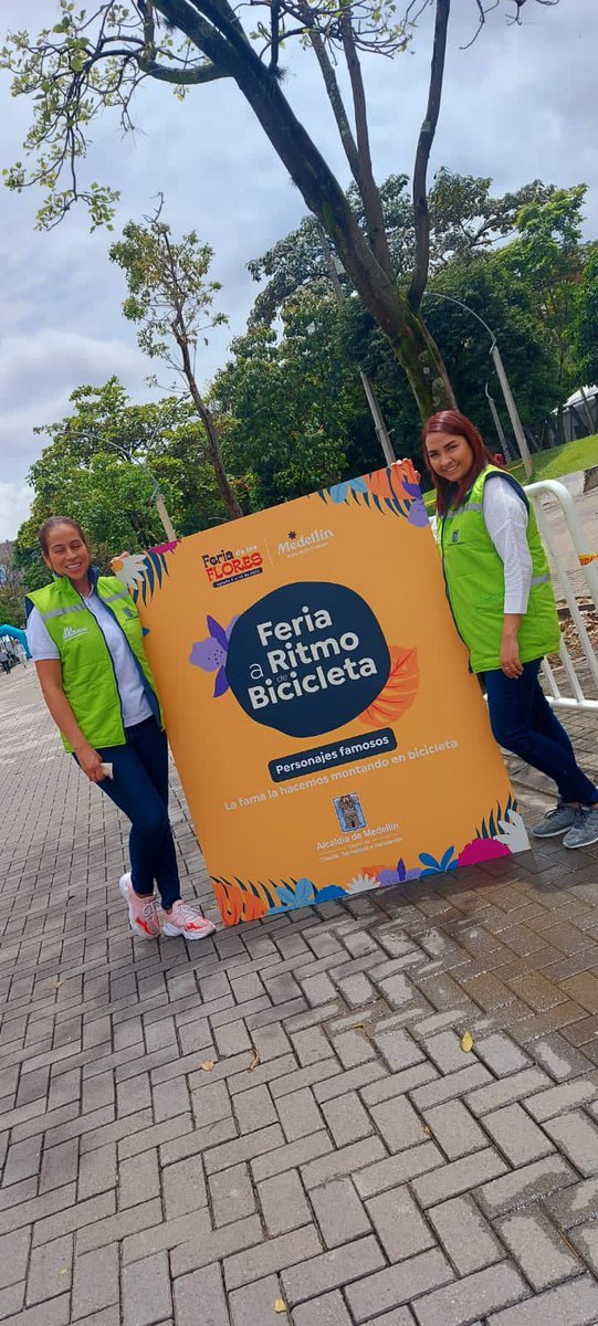 MetroparquesM's tweet image. Metroparques presente en los eventos de esta gran fiesta y tradición paisa #FeriadeFlores2022 
#MedellinAquiTodoFlorece 🌺🌸🌻