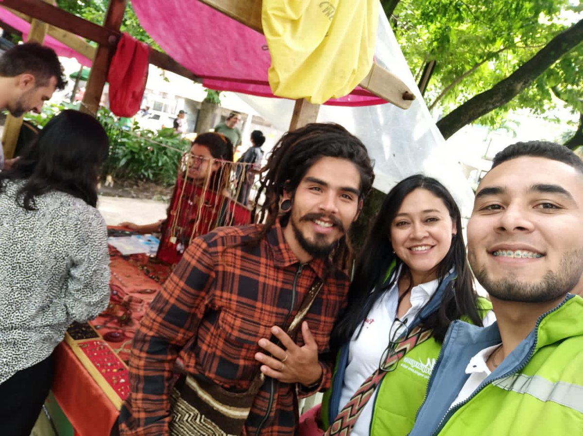 MetroparquesM's tweet image. Metroparques presente en los eventos de esta gran fiesta y tradición paisa #FeriadeFlores2022 
#MedellinAquiTodoFlorece 🌺🌸🌻