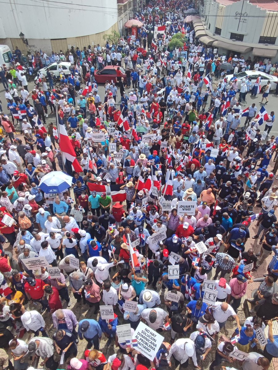 Misión cumplida! #MarchaPatrioticaRD un deslumbrante éxito.