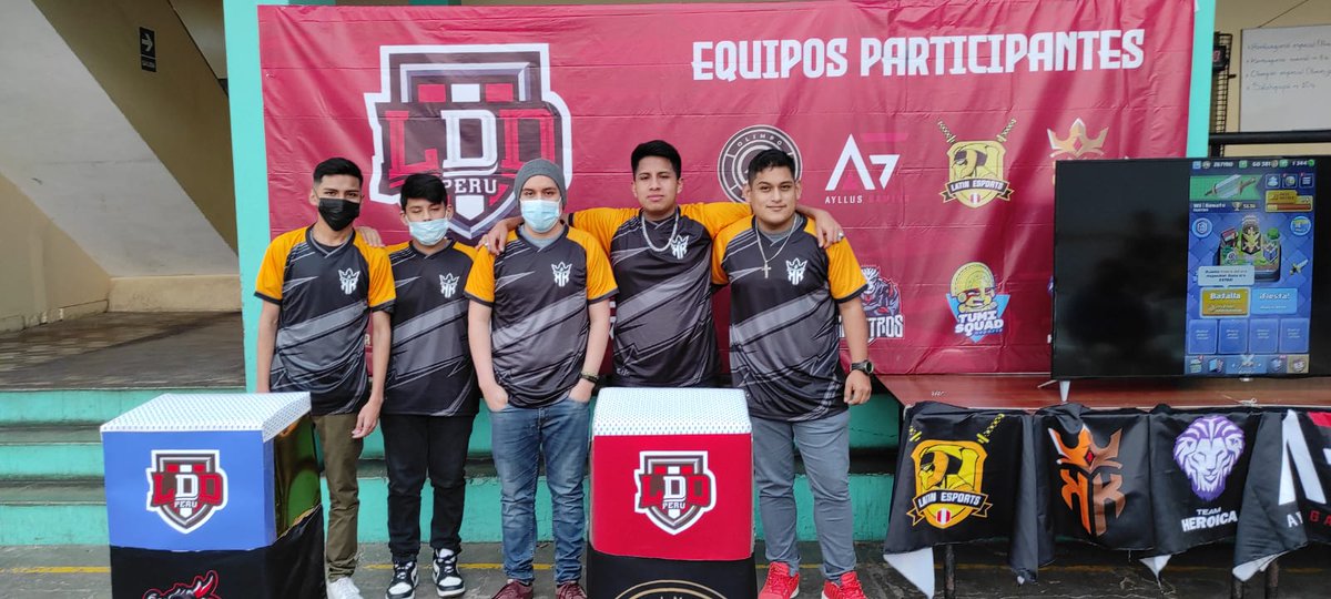 LDD_PERU's tweet image. 🏟️ RESULTADOS

Ya tenemos los clasificados a SEMIFINALES del PRESENCIAL LDD

@OlimpoSquad 2️⃣-0️⃣ @YadinEsports 
@LatinEsports_CR 2️⃣-1️⃣ @EclubTumi 
@KingOfKings_GG 2️⃣-1️⃣ @XpectrosCr 
@Heroica_team 2️⃣-1️⃣ @AyllusGaming 

A partir de las 3:30 continúa la competencia

#EstoEsLDD🔥
