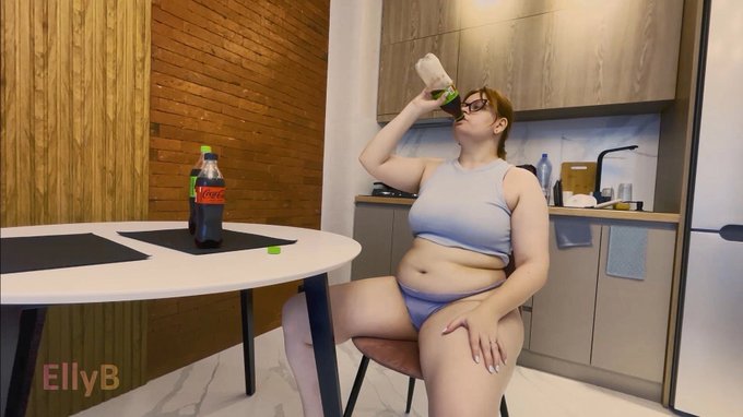 New video is here   https://t.co/9B10rdLpmt  #bellyexpansion #bellyinflation #bellystuffing #bellyfetish<a href="/tag/bellyexpansion"class="tags">#bellyexpansion</a><a href="/tag/bigbelly"class="tags"><span>#bigbelly</span></a><a href="/tag/bellyfetish"class="tags"><span>#bellyfetish</span></a><a href="/tag/bellyinflation"class="tags"><span>#bellyinflation</span></a><a href="/tag/belly"class="tags"><span>#belly</span></a>