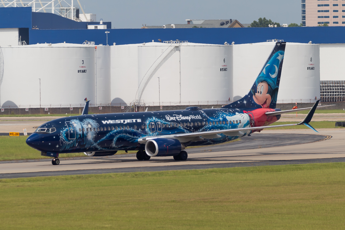 Thanks @WestJet for sending Sorcerer Mickey down to @ATLairport yesterday for a quick visit and to @JetTipNet for the heads-up.  Was able to tick her off my bucket list!  #CGWSZ #WestJet #Planespotting #Aviation #AviationPhotography #MickeyMouse #DisneyWorld