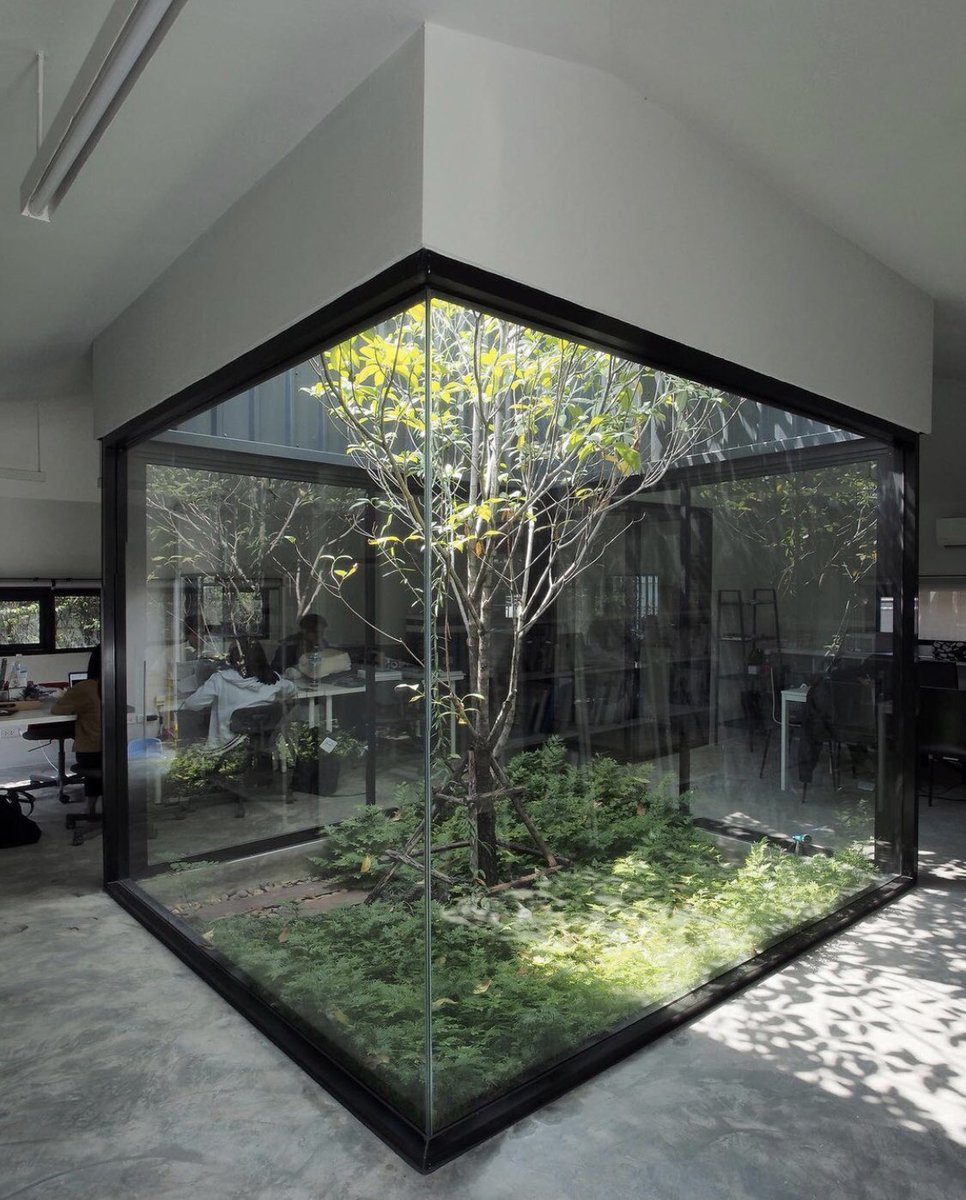 INTERIORBYHUT's tweet photo. I NEED an Atrium in my home 😩 https://t.co/ZjFWzW8lln