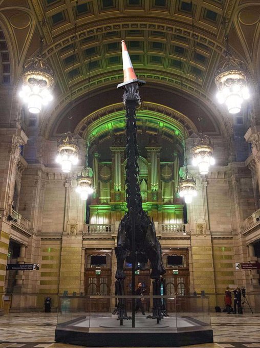 Lacey London tweet media