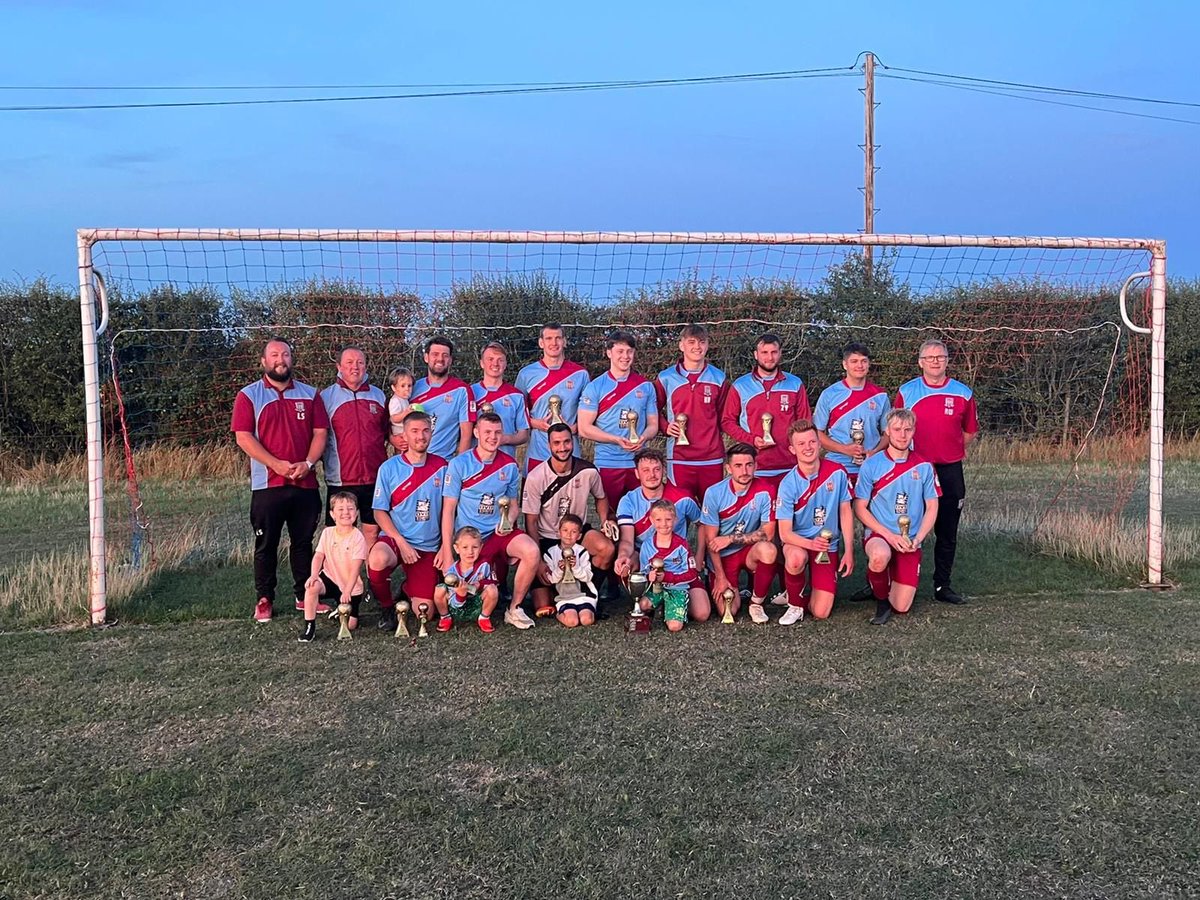 Trophies in the winter, trophies in the summer ☀️ 💪 

Big congratulations to the Mayfield Summer League team who have won the Wayne Tabard Cup tonight with a 3-0 win🏆 Get in lads!!! 🚂 

#summermezza #champions #UTM