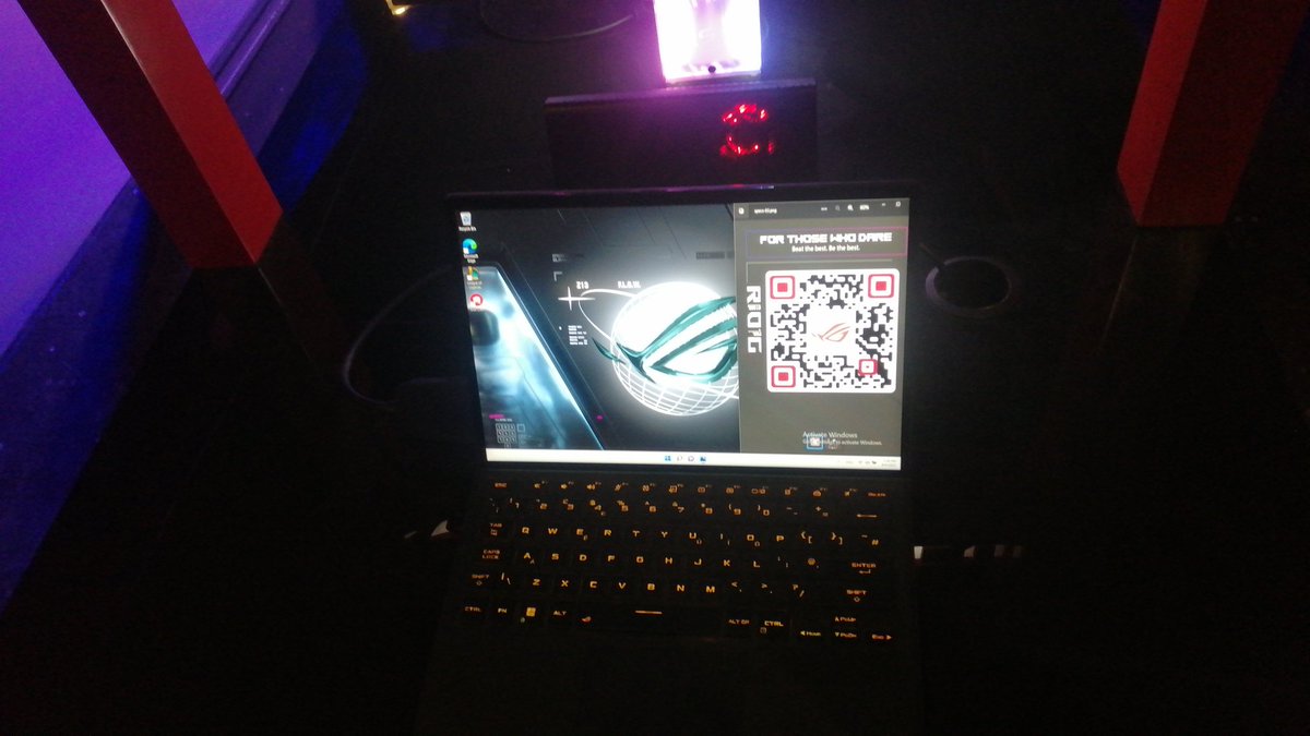 HassanNaess's tweet photo. 3080 TI 😍😍😍#team_rog https://t.co/WL86RPCghR