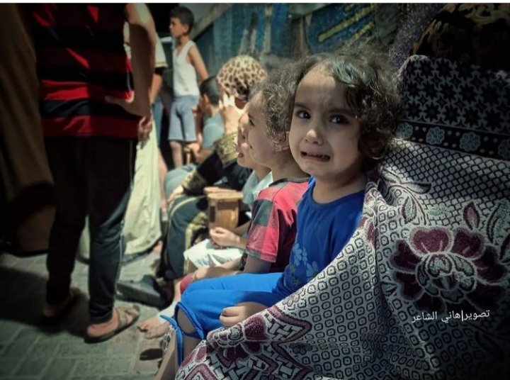 urfi_i's tweet photo. Mazlumun evinde kıyamet koparken, zalime yatağında rahatlık verme Allah'ım!

#GazaUnderAttack
#GAZZE https://t.co/1ygxt94Vb5