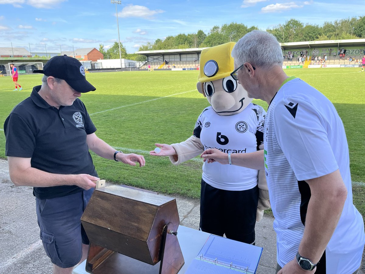 HednesfordTownSupportersAssociation tweet media