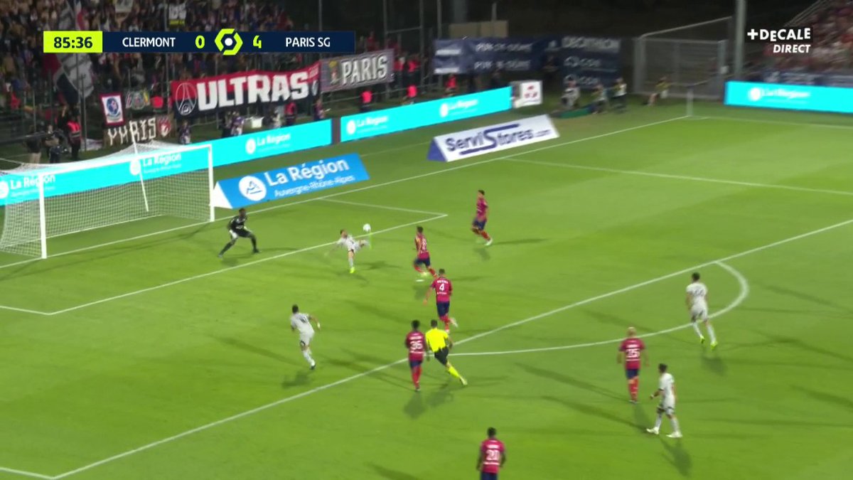 CanalplusFoot's tweet image. 🚨 5-0 pour le PSG... une manita et quel bijou de Leo Messi, auteur d'un doublé ⚽️🔥

#CLEPSG