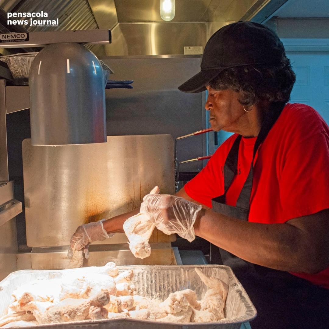 TheCirc92826597's tweet image. Hattie Marie McGary has been dreaming of opening a restaurant since she was a young girl. Now at 77 years old, she has set out to prove it is never too late to bring those dreams to life with her new soul food restaurant, Hattie Marie's Cafe.

Read: bit.ly/3SiJOcy
