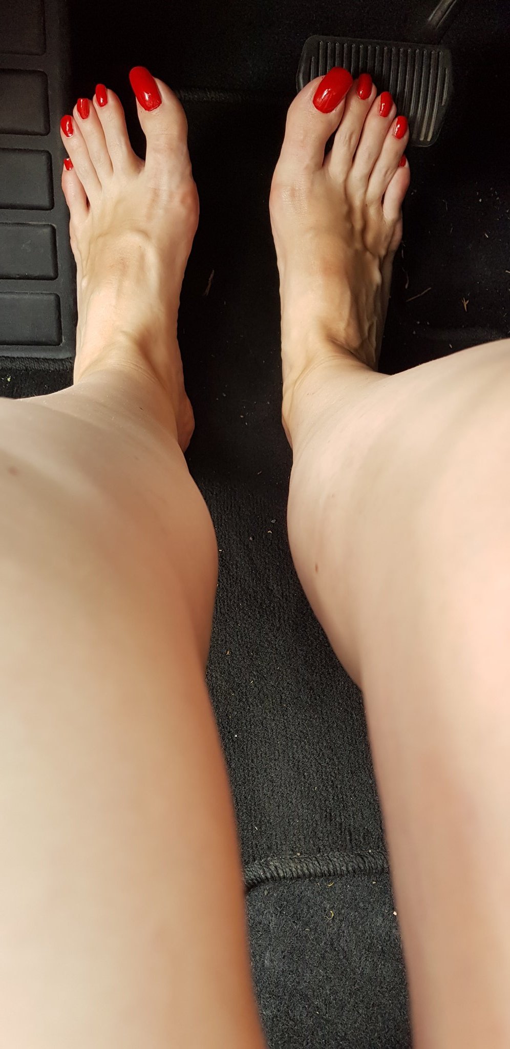 Miss Danielle Heel on X: Do you like natural toenails? Or better