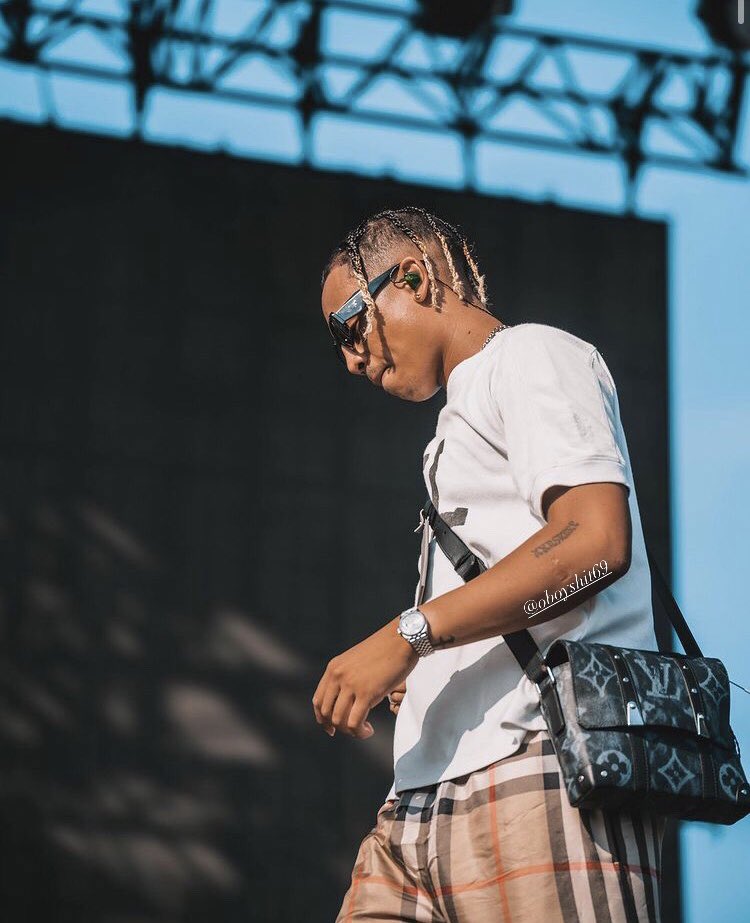 oboyshit69's tweet photo. ØBØY ce soir 📍 Canne               DERNIÈRE DATE DE LA TOURNÉE 2K22,  BRAVO À TOUTES L’ÉQUIPE POUR CETTE TOURNÉE ❤️             Le 06/08/22 📸 @snoflex  / @SouthSpread 🔥☝️ @OBOYofficiel https://t.co/qI00olliRy